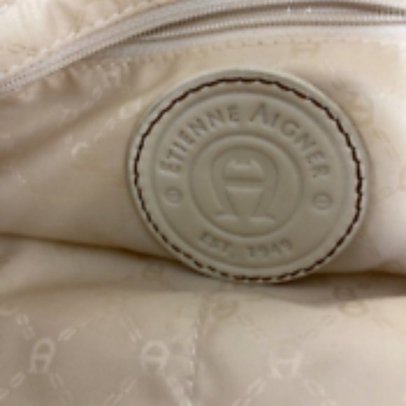 Etienne Aigner Beige Women's Adjustable Strap Crossbody Shoulder Bag with Wallet - Picture 4 of 7